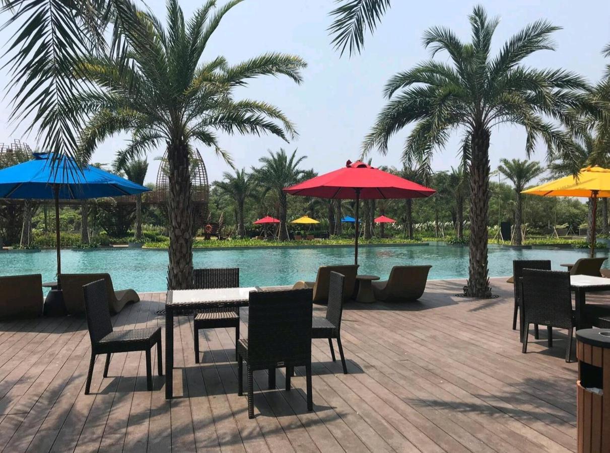 Studio Sea View Apartment At Gold Coast Pik By Mysweethome Yakarta Exterior foto