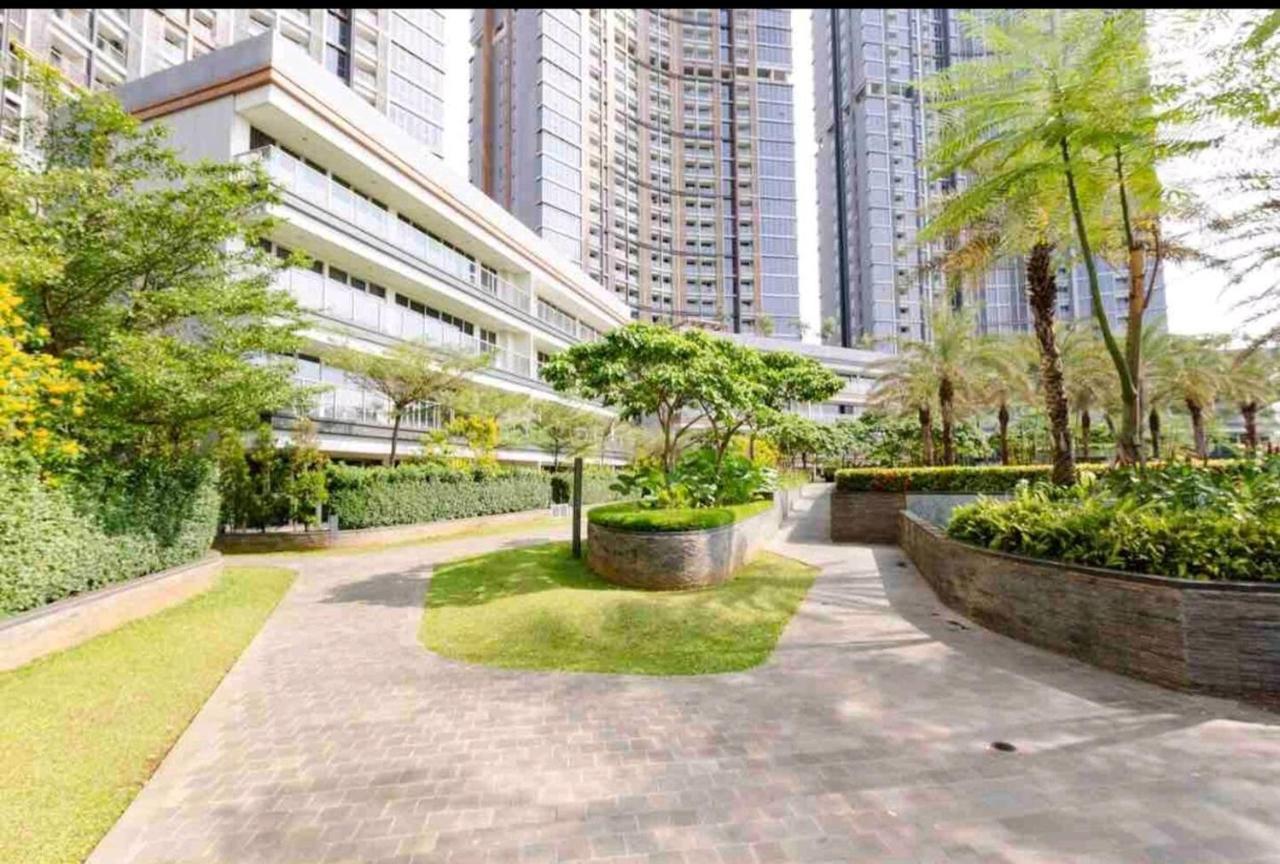 Studio Sea View Apartment At Gold Coast Pik By Mysweethome Yakarta Exterior foto